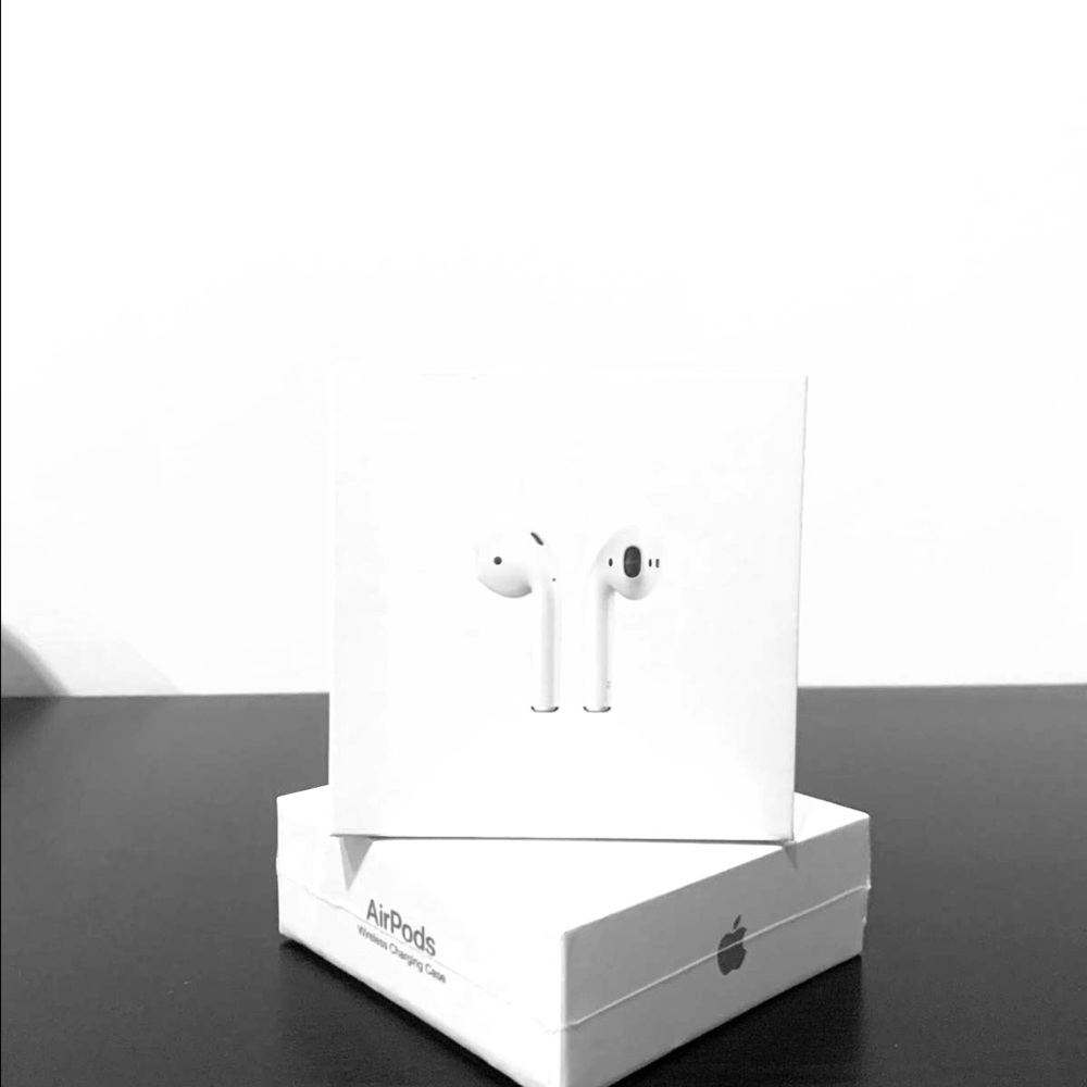 AirPods 2 generation in the packet